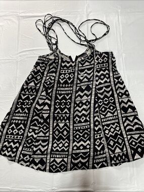 Crop Top Black and White Geometric Halter Top